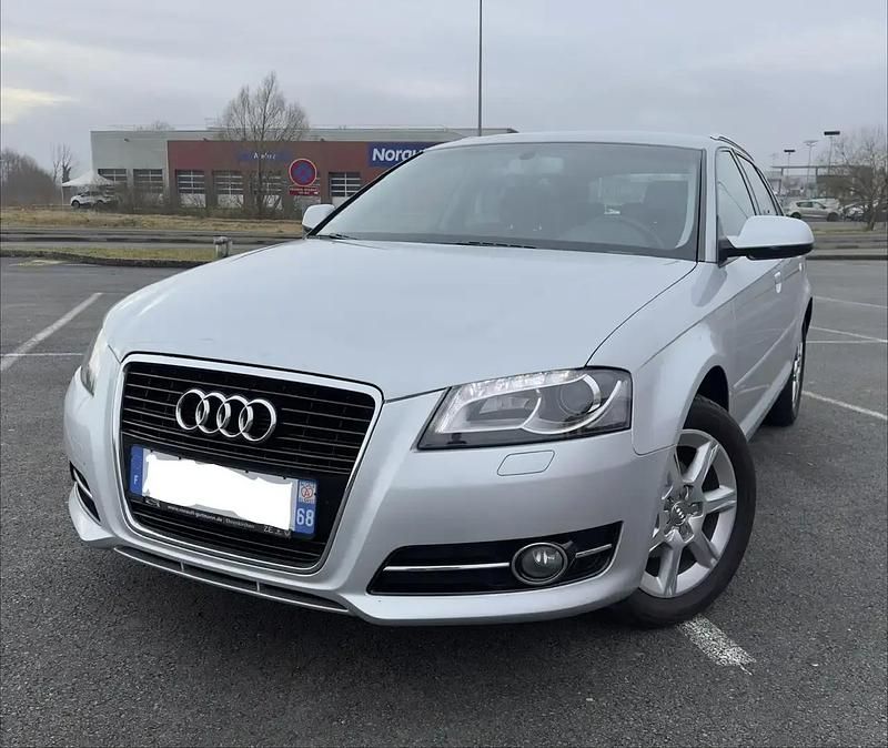 Occasion 2010 Audi A3 Attraction Berline | 8 990 € (Prix cher) - Image 1/4