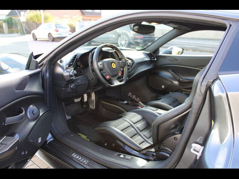 Occasion Ferrari 488 720 ch (529 kW) 2019 Gris Cabriolet