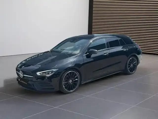 Noir Utilisé 2021 Mercedes CLA220 Shooting Brake Break | 37 490 € - Image 1/4