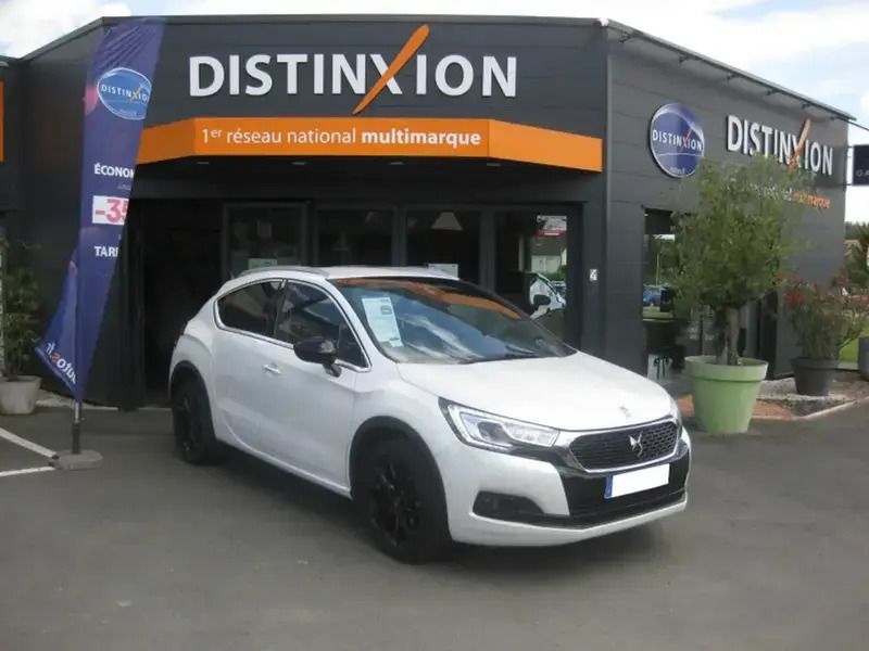 Blanc Utilisé 2017 DS Automobiles DS4 Crossback Sport Chic SUV | 14 200 € - Image 1/4