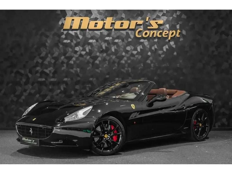 Noir Occasion 2010 Ferrari California Cabriolet | 104 990 € (Bon prix) - Image 1/4