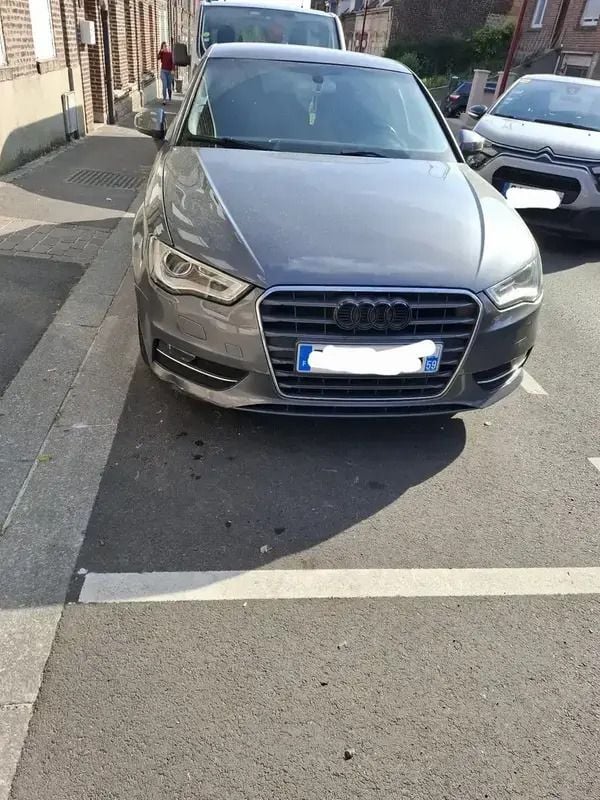 Utilisé 2015 Audi A3 Ambiente Berline | 10 000 € (Super prix) - Image 1/4