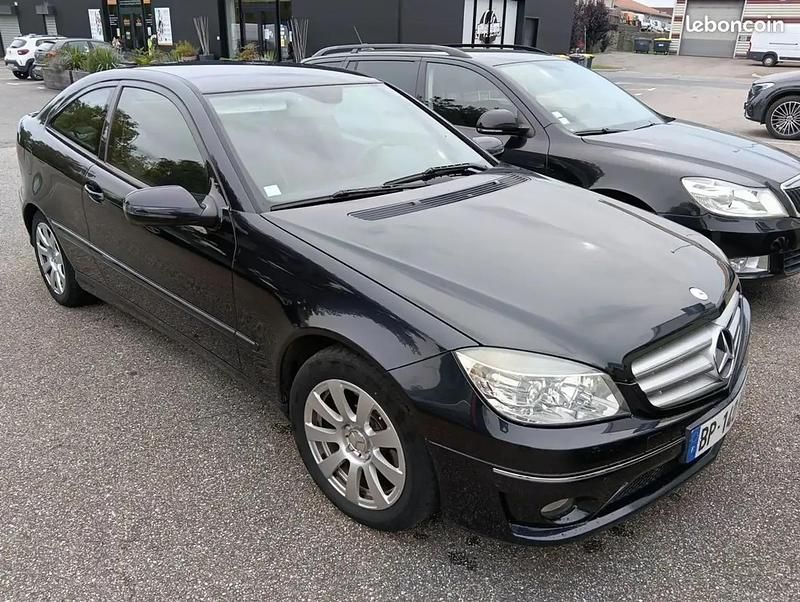 Noir Utilisé 2008 Mercedes C200 Coupé | 6 300 € - Image 1/4