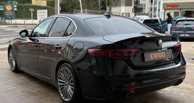 Occasion Alfa Romeo Giulia Super 179 ch (131 kW) 2017 Noir Berline