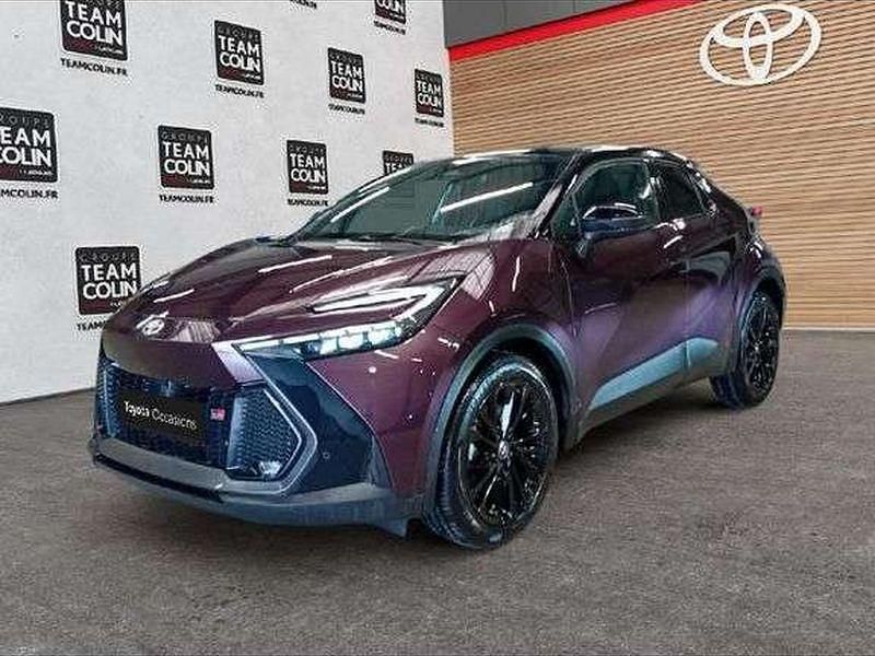 Utilisé 2024 Toyota C-HR Sport SUV | 34 980 € - Image 1/1