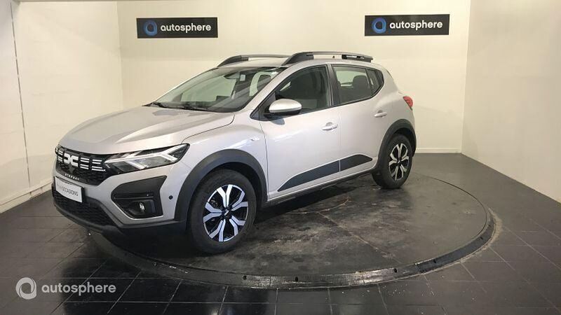 Gris Utilisé 2024 Dacia Sandero Expression Citadine | 16 499 € (Prix juste) - Image 1/4