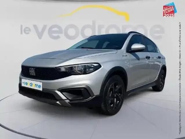 Gris Utilisé 2023 Fiat Tipo S Berline | 18 999 € (Bon prix) - Image 1/4