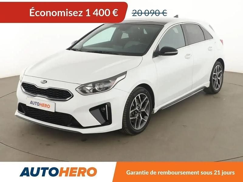 Blanc Utilisé 2019 Kia Ceed GT GT-Line Berline | 18 290 € (Prix juste) - Image 1/2