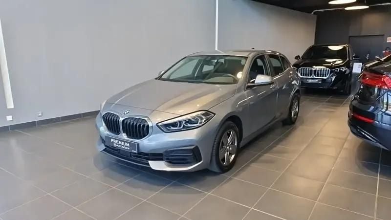 Utilisé 2023 BMW 118 Citadine | 24 999 € (Super prix) - Image 1/4