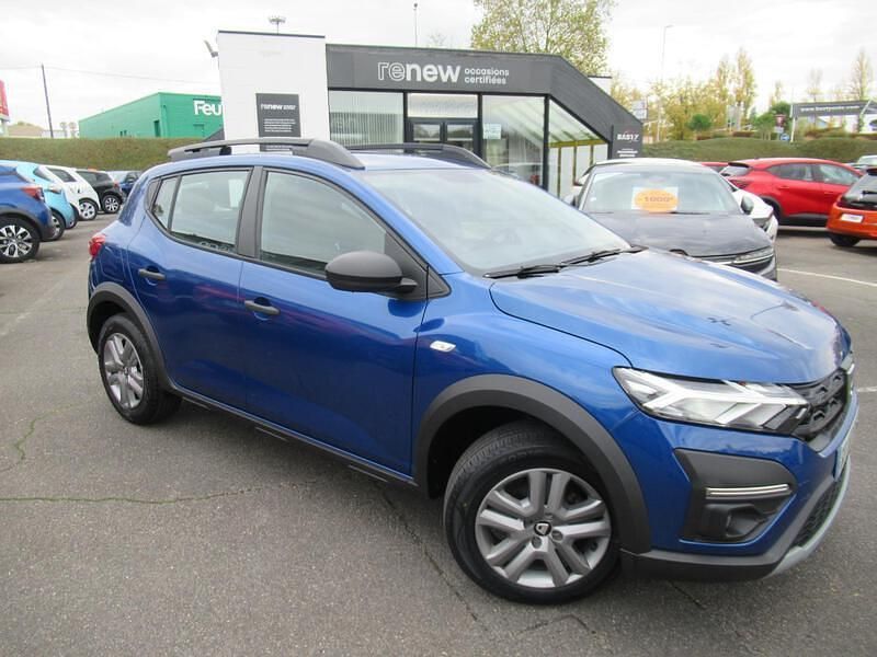 Bleu Utilisé 2022 Dacia Sandero Essentiel Citadine | 12 990 € (Prix juste) - Image 1/4