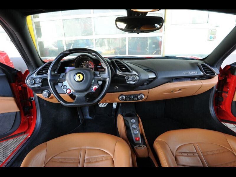 Occasion Ferrari 488 670 ch (492 kW) 2016 Rouge Cabriolet