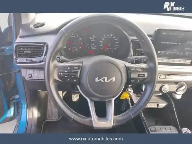 Occasion Kia Rio 100 ch (73 kW) 2023 Bleu Berline