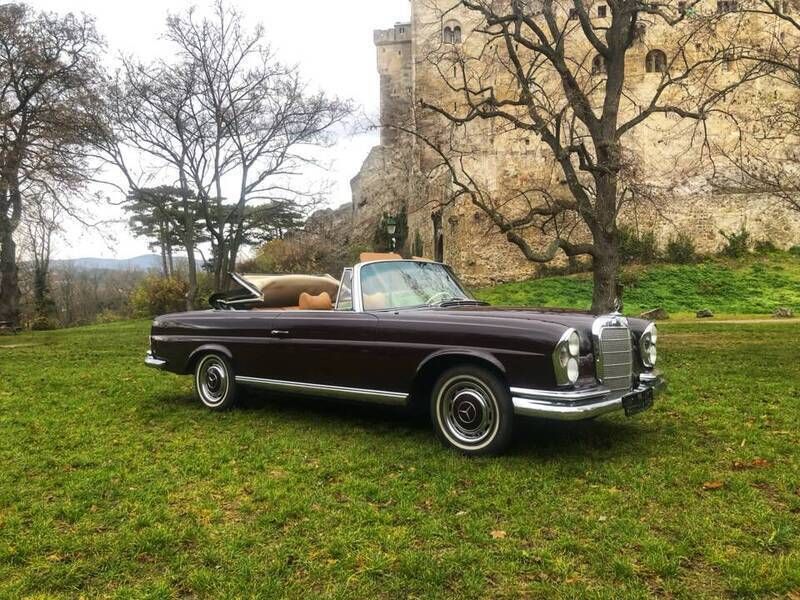 Rouge Utilisé 1969 Mercedes 280 SE Cabriolet | 159 900 € - Image 1/3