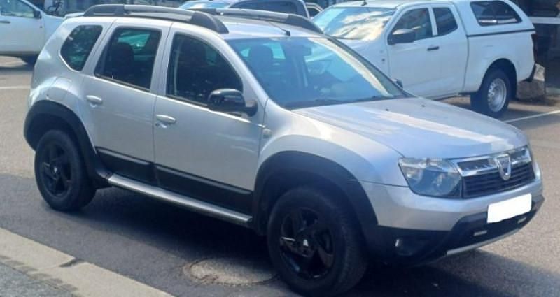 Utilisé 2010 Dacia Duster Lauréate SUV | 11 900 € (Prix assez cher) - Image 1/4