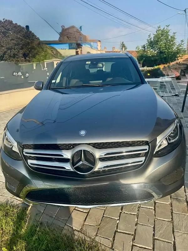 Gris Utilisé 2015 Mercedes GLC220 Edition SUV | 25 000 € (Prix assez cher) - Image 1/4