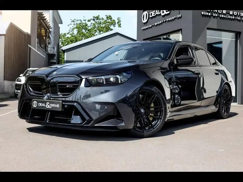 Gris Utilisé 2025 BMW M5 Sport Line Berline | 153 845 € - Image 1/4