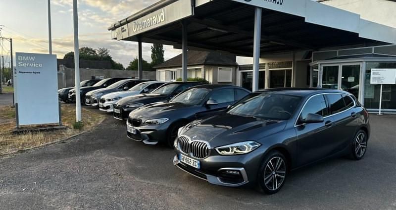 Gris Utilisé 2019 BMW 118 Luxury Line Citadine | 25 690 € (Prix cher) - Image 1/4