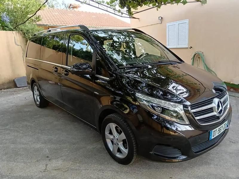 Occasion 2015 Mercedes V220 Executive Monospace | 15 000 € (Bon prix) - Image 1/4