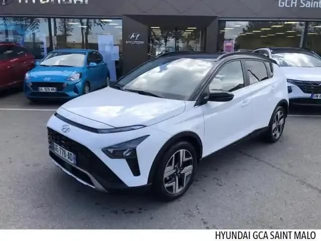 Polar white/toit/rétros black Utilisé 2022 Hyundai Bayon SUV | 18 980 € (Prix assez cher) - Image 1/4