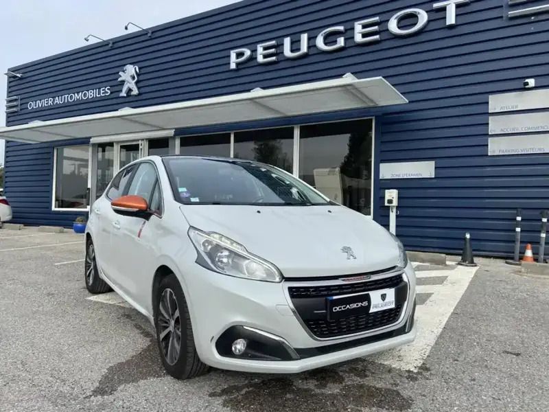 Blanc Utilisé 2016 Peugeot 208 Roland Garros Citadine | 10 990 € (Prix cher) - Image 1/4