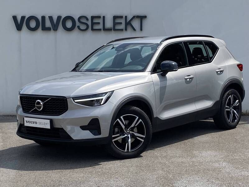 Argente Utilisé 2024 Volvo XC40 SUV | 37 880 € (Prix assez cher) - Image 1/3