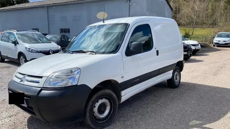 Blanc Utilisé 2011 Citroën Berlingo First Monospace | 1 500 € - Image 1/4
