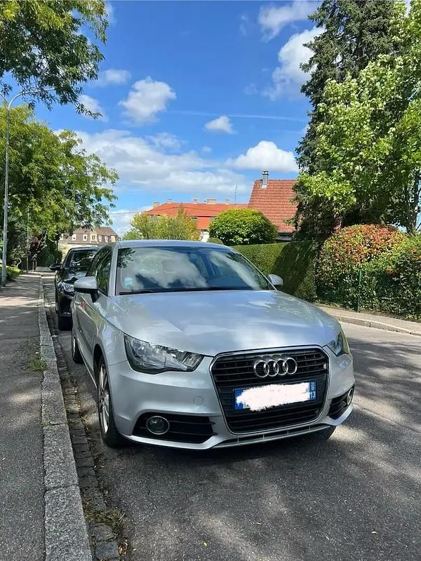 Argent Utilisé 2010 Audi A1 Attraction Citadine | 8 300 € (Bon prix) - Image 1/4