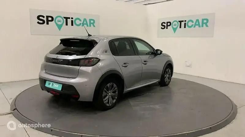 Image 2/4