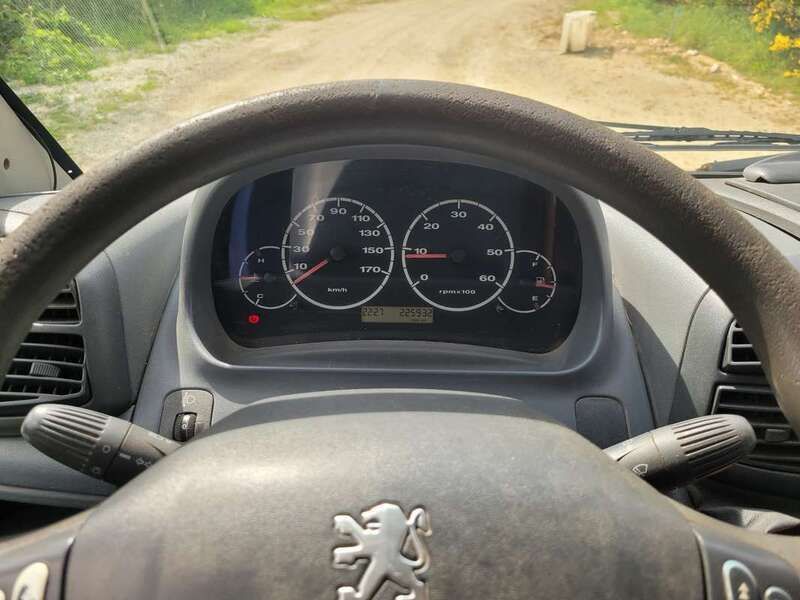 Image 4/4