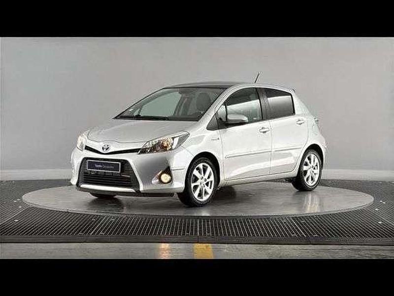 Occasion 2012 Toyota Yaris Hybrid Style Berline | 10 999 € (Prix assez cher) - Image 1/1