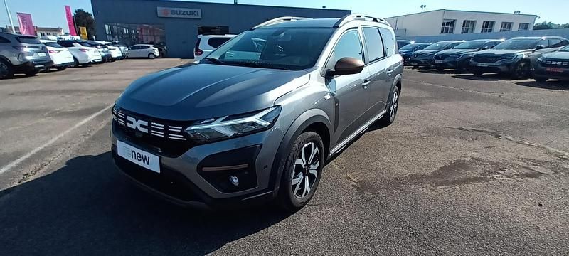 Gris Utilisé 2024 Dacia Jogger Extreme Coupé | 19 990 € - Image 1/3
