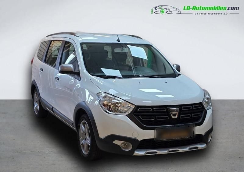 Utilisé 2021 Dacia Lodgy Monospace | 17 800 € (Prix juste) - Image 1/4