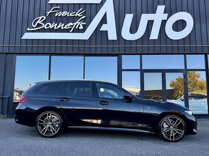 Noir Utilisé 2022 BMW 330 M Sport Break | 52 990 € (Prix assez cher) - Image 1/4