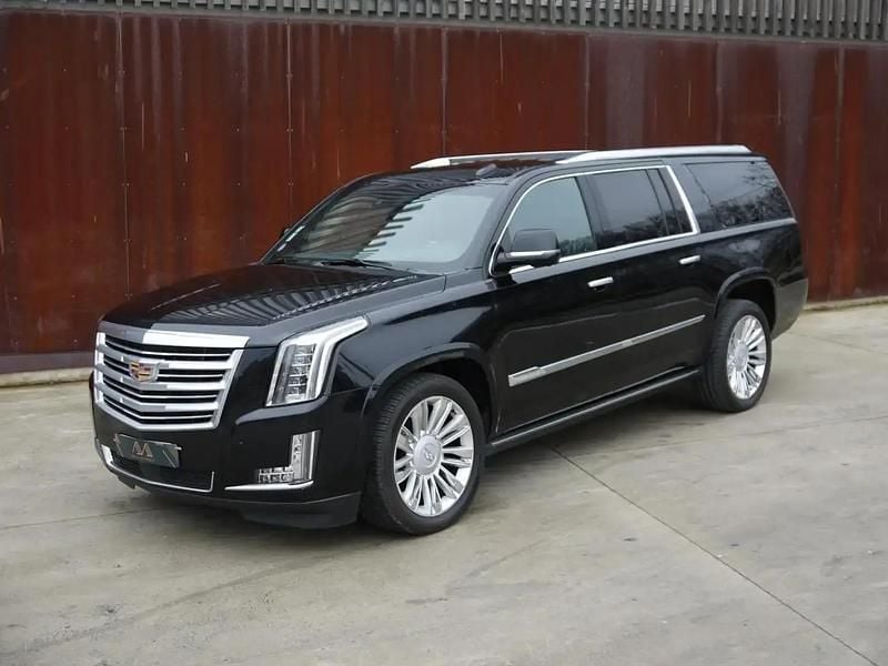 Noir Occasion 2017 Cadillac Escalade Break | 58 000 € - Image 1/4