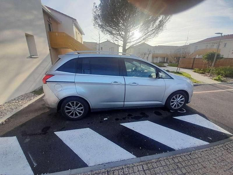 Occasion Ford C-MAX S 120 ch (88 kW) 2016 Monospace
