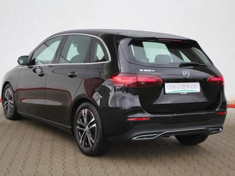 Occasion Mercedes B180 116 ch (85 kW) 2024 Monospace