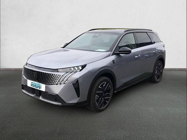 Gris Utilisé 2025 Peugeot 5008 GTi Monospace | 43 500 € - Image 1/4