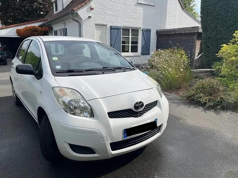 Occasion 2009 Toyota Yaris Citadine | 3 400 € (Bon prix) - Image 1/4