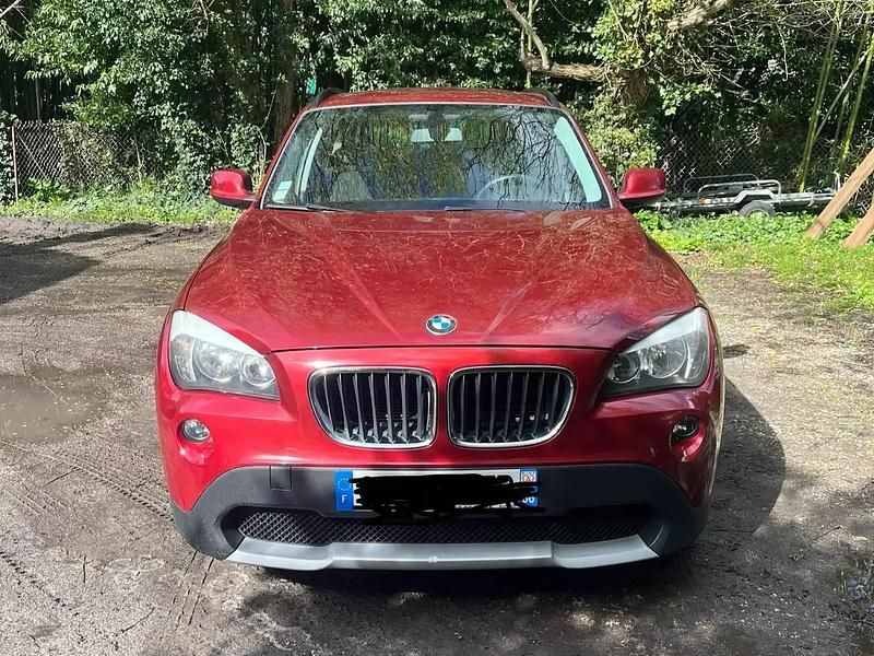 Rouge Utilisé 2011 BMW X1 SUV | 10 500 € (Prix juste) - Image 1/4