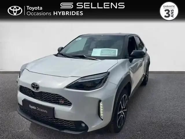 Noir Utilisé 2024 Toyota Yaris Hybrid Sport SUV | 26 980 € (Prix cher) - Image 1/4