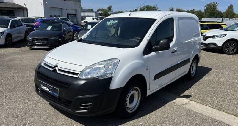 Blanc Occasion 2017 Citroën Berlingo Monospace | 9 990 € (Bon prix) - Image 1/4