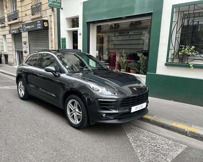 Gris Utilisé 2016 Porsche Macan SUV | 37 990 € (Super prix) - Image 1/4