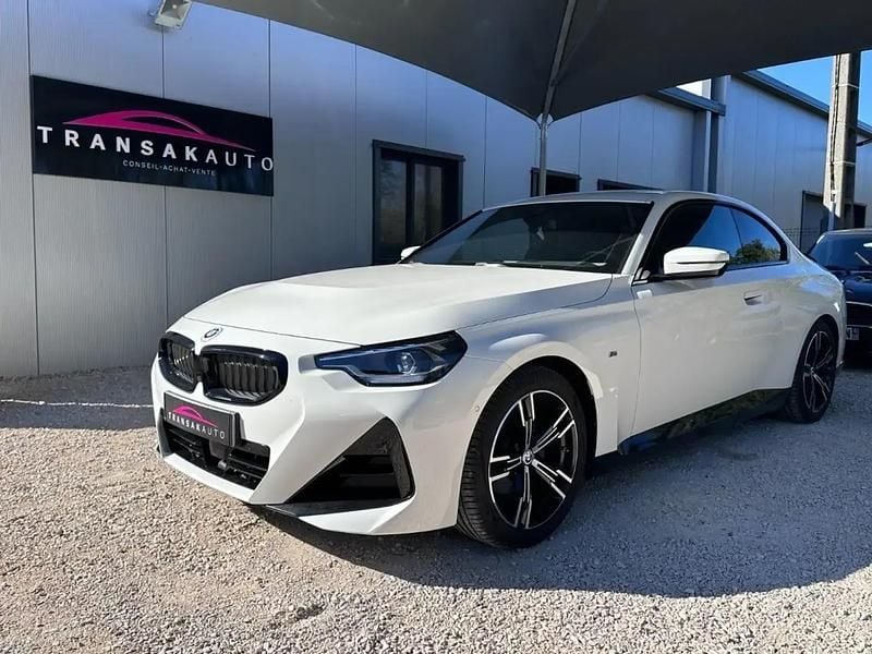 Blanc Utilisé 2023 BMW 220 M Sport Coupé | 40 990 € (Prix cher) - Image 1/4