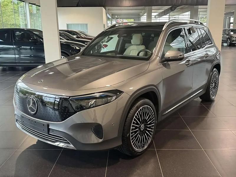 Gris Utilisé 2024 Mercedes EQB300 Progressive SUV | 38 990 € (Prix juste) - Image 1/4