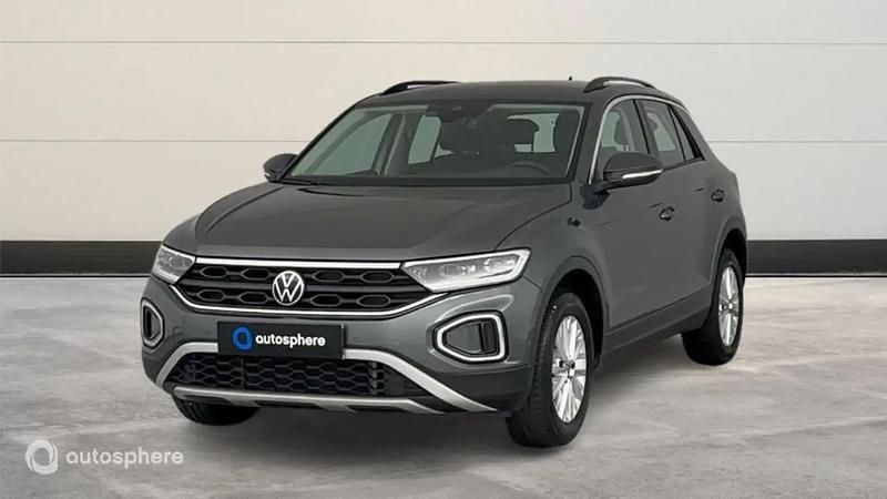 Utilisé 2023 VW T-Roc Life SUV | 24 299 € (Prix juste) - Image 1/4