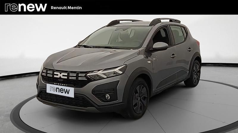 Gris Occasion 2025 Dacia Sandero Expression Citadine | 16 999 € (Prix juste) - Image 1/4