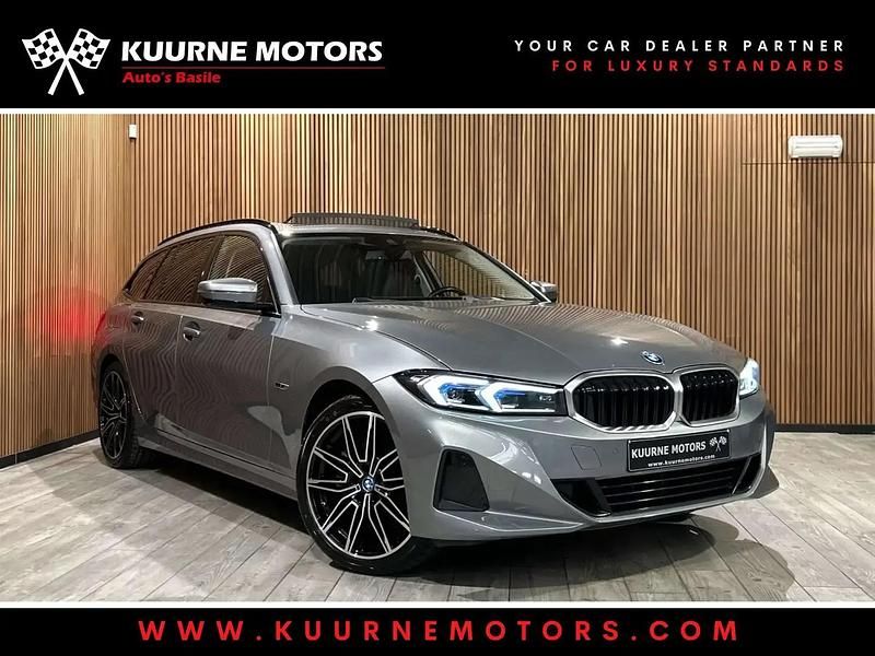 Gris Occasion 2022 BMW 330e Sport Line Break | 34 900 € (Prix juste) - Image 1/4