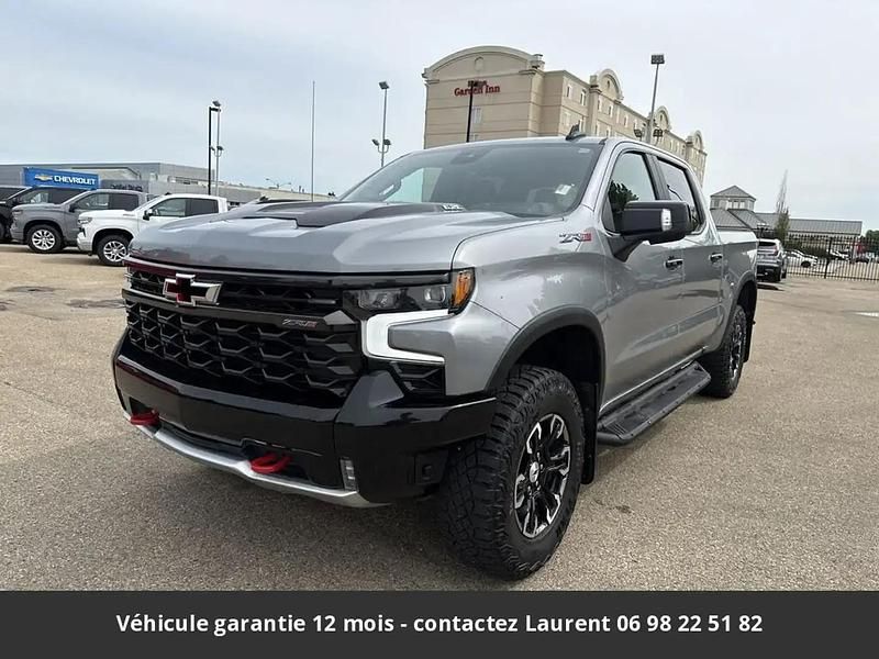 Gris Utilisé 2023 Chevrolet Silverado SUV | 91 877 € - Image 1/4