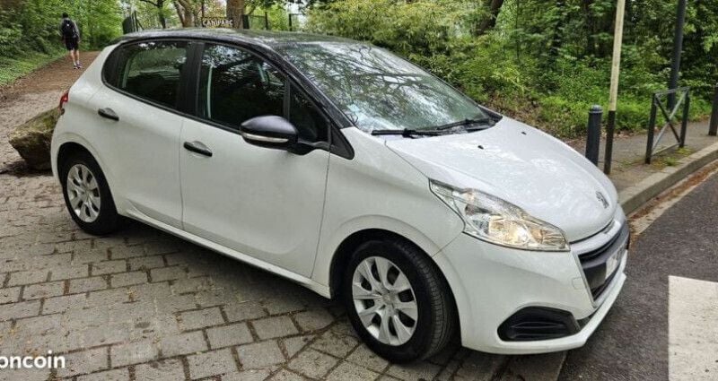 Blanc Utilisé 2017 Peugeot 208 Citadine | 6 490 € (Super prix) - Image 1/4