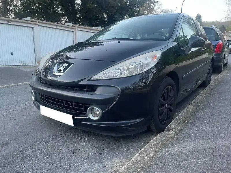Noir Utilisé 2008 Peugeot 207 Premium Berline | 3 140 € (Prix juste) - Image 1/4